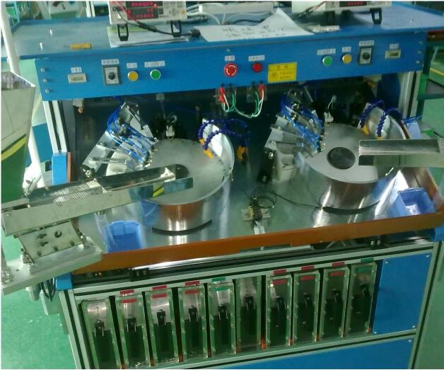 彈簧供給分離機